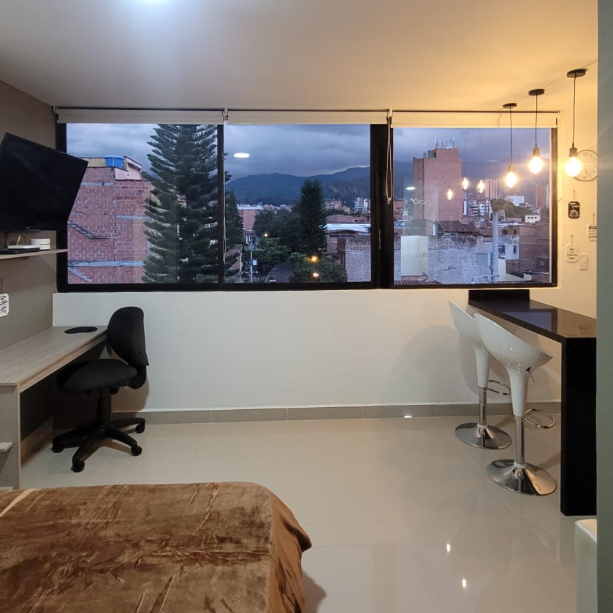 Aparta estudio de un ambiente en Laureles